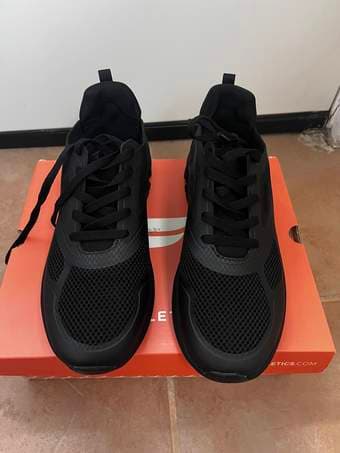 Black mesh sneakers W9.5 New 1