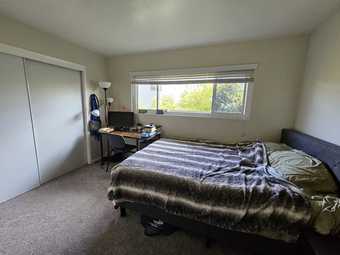 Furnished Room with Private Bathroom in Spacious Palo Alto Apartment 3