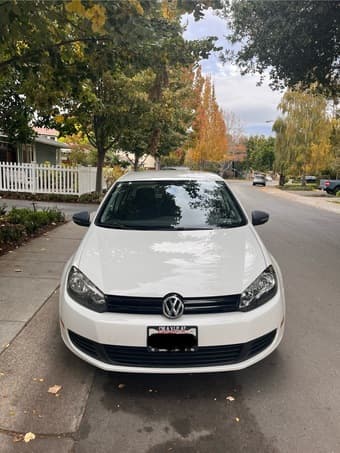 2012 Volkswagen Golf (White/Black) 1