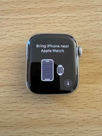 Apple Watch Series 7 41mm | Stainless Steel | Cellular + GPS 3