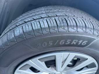 2023 Toyota Camry Hybrid LE-excellent condition 2