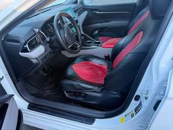 2023 Toyota Camry Hybrid LE-excellent condition 4