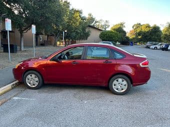 2011 Ford Focus for sale - 127k miles - $4,500 - Manual shift 3