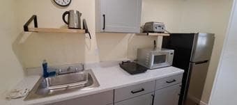 Private Furnished 1B1B ADU available for short term rental 2