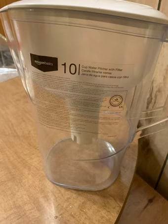Water Filter Pitcher (Amazon Basics) 2
