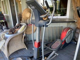 Elliptical workout machine $130 OBO 1