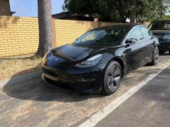 Rent my 2020 Tesla 1