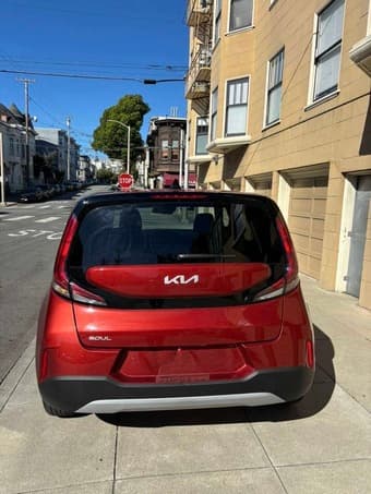 Selling my 2023 Kia Soul LX / $16,300 OBO 3