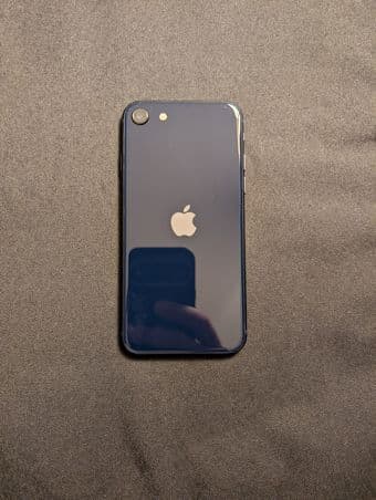 iPhone SE (latest generation), Midnight, Unlocked 3