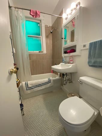 Studio apartment sublet in Mission District, SF: January - April 3