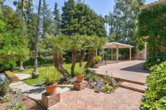 Master Bedroom in Beautiful 7BR+ 10M Mansion (StartX / Vogue) 1