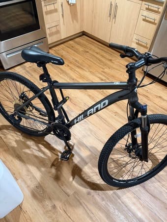 Mountain Bike in Like New Condition 1