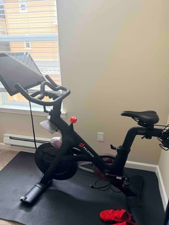 Peloton bike, full set 1