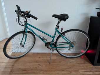 Bike + lights + lock + basket for sale 1