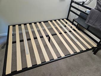 queen size bed frame 1