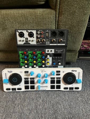 Hercules DJcontrolmix Bluetooth wireless DJ controller 1