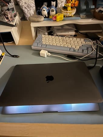 2018 MacBook Pro 2.3GHz Intel Core i5, 13-inch, 512GB SSD 2