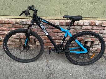 Mountain Bike for Sale (Moving Abroad) 1