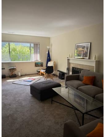 Bedroom in 3BR/2BA apt. next to California Ave (Palo Alto-Stanford) 1