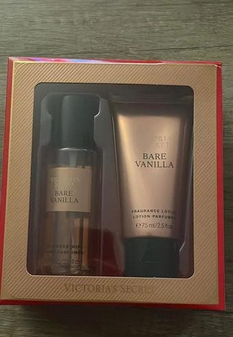 Victoria secret perfume sets, discounted price, 3 sets available 3