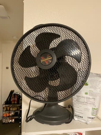 3 speed Vornado retro table fan - $15 OBO 1