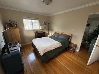 Lovely 1b1b in Downtown Menlo Park (available January) 2