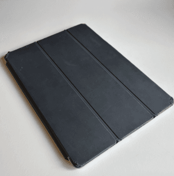 iPad 10" 32GB (6th gen) with cover 3