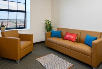 EVGR Premium Studio Sublet: Available December 15 - January 12 2025 3