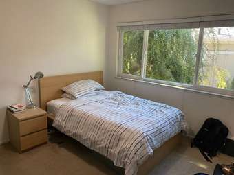 1B/1B in 2B/2B Apartment, University Avenue, Palo Alto 4