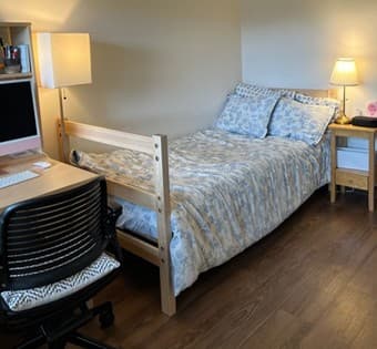 Bedroom available in Escondido Village, $55 a night, Dec 11 to Jan 13 1