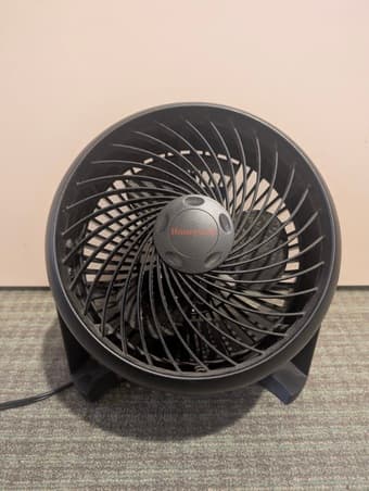 Moving Sale! Webcam, hair dryer, steamer, lamps, fan, and more! 3