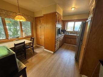 1BD/1BA Apartment Fully-Furnished with a parking space right in front 4