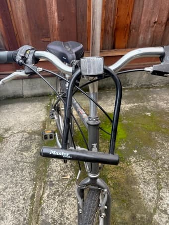 Rayleigh Venture 26" Bike - Used (comes w/ spare tire tubes, U-lock) 2