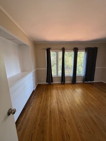 Room available in gorgeous shared Woodside Mansion 2