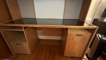 FREE Desk with Hutch – Pickup Only in Palo Alto before Dec 20th 3