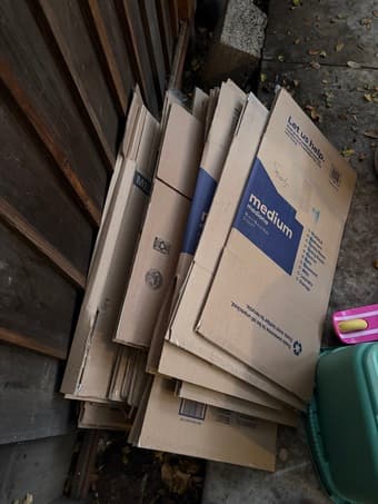 Free moving boxes 1