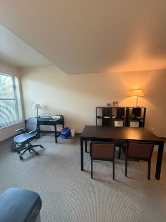 Subletting Munger Premium Studio 2