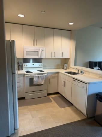 Subletting Munger Premium Studio 3