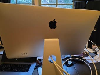 Apple 27" LED desktop in extremly good condition 2