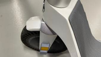 Unagi Model One E500 Dual Motor Electric Scooter 3