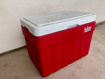 Igloo hard sided cooler for sale 1