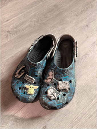 Decluttering Sale (Plants, plant pots, crocs, books + FREE items) 2