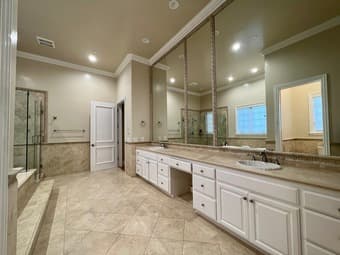 1 Bedroom 1 Bathroom Rentals in Silicon Valley Mansion 3