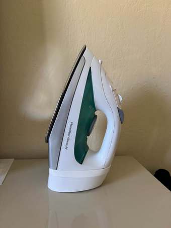 Hamilton Beach- Iron 1