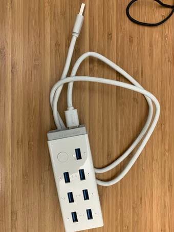 UGREEN 7-Port USB 3.0 Hub with Individual Switches 1