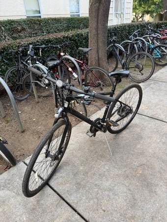 Like-New Smooth Commuter Bike + Bell 1