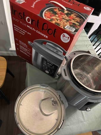 Instant Pot, 8-Quart Whisper Quiet 9-in-1 Pressure Cooker (like-new) 4