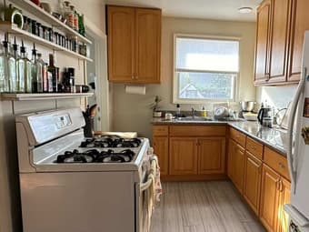 Amazing cozy house Red Wood City, 10 min walk from Caltrain station 1