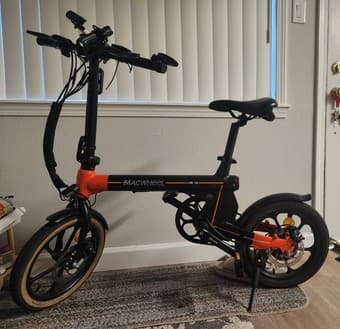 Misc. items (electric bike, shopping cart/bike trailer, desk etc.) 1