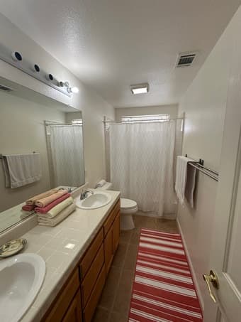 ROOMs near Stanford 4